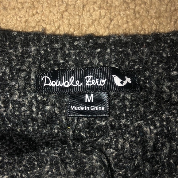 Vegan Leather & Wool Contrast Shorts - Picture 5 of 5